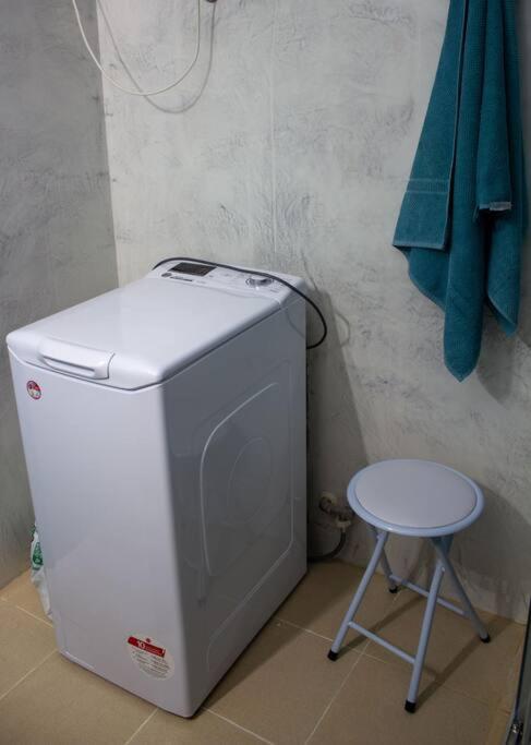 Alegre Apto Con Piscina, A 300m De La Playa. Apartament Blanes