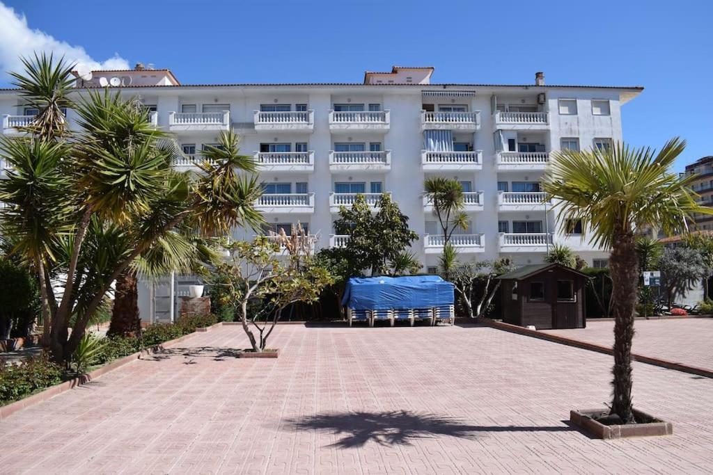Alegre Apto Con Piscina, A 300m De La Playa. Apartment *